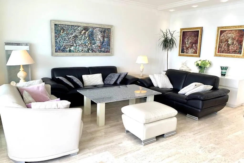 Sea View Luxury Apartment Villeneuve-Loubet France