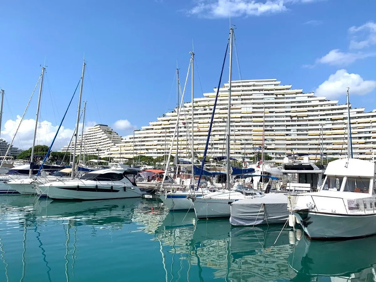 Sea View Luxury Apartment Villeneuve-Loubet 0*,
