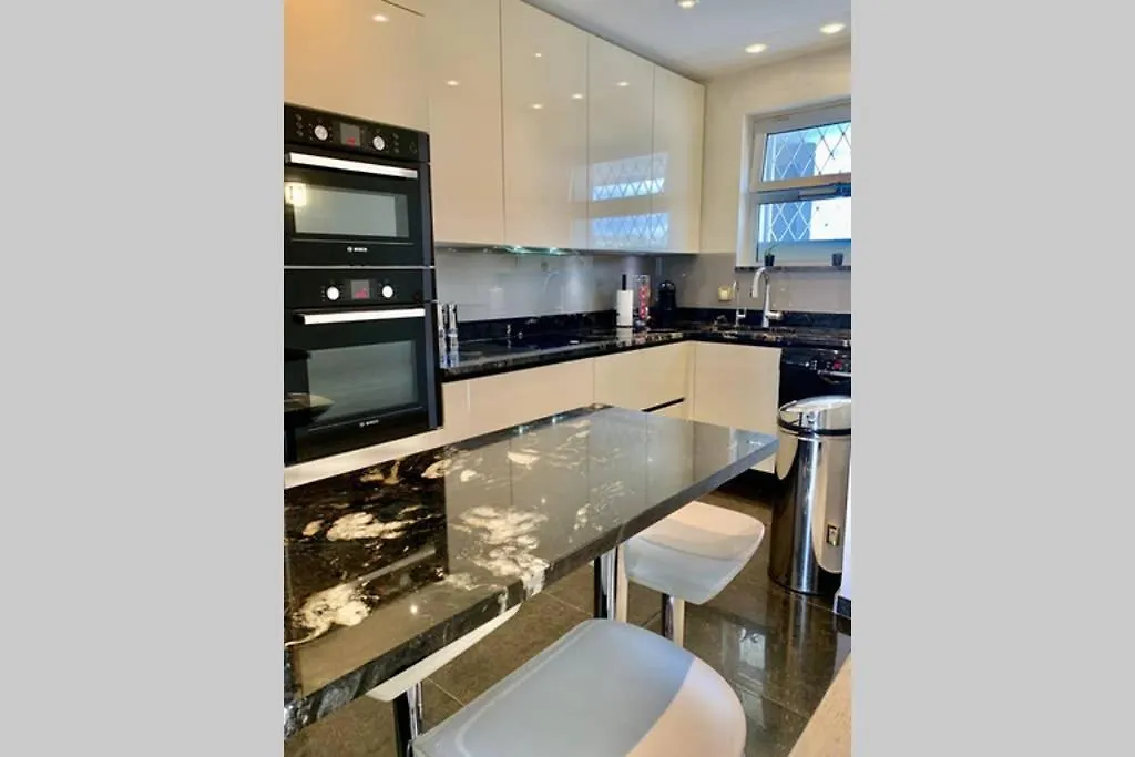 Sea View Luxury Apartment Villeneuve-Loubet