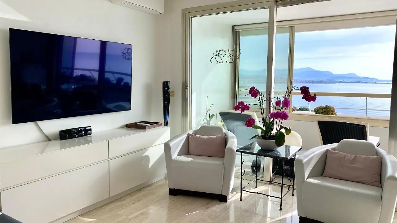 Sea View Luxury Apartment Villeneuve-Loubet