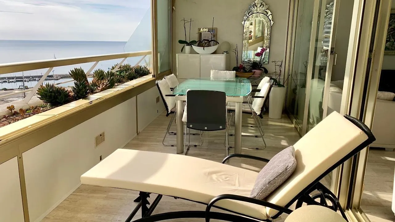 Sea View Luxury Apartment Villeneuve-Loubet 0*,