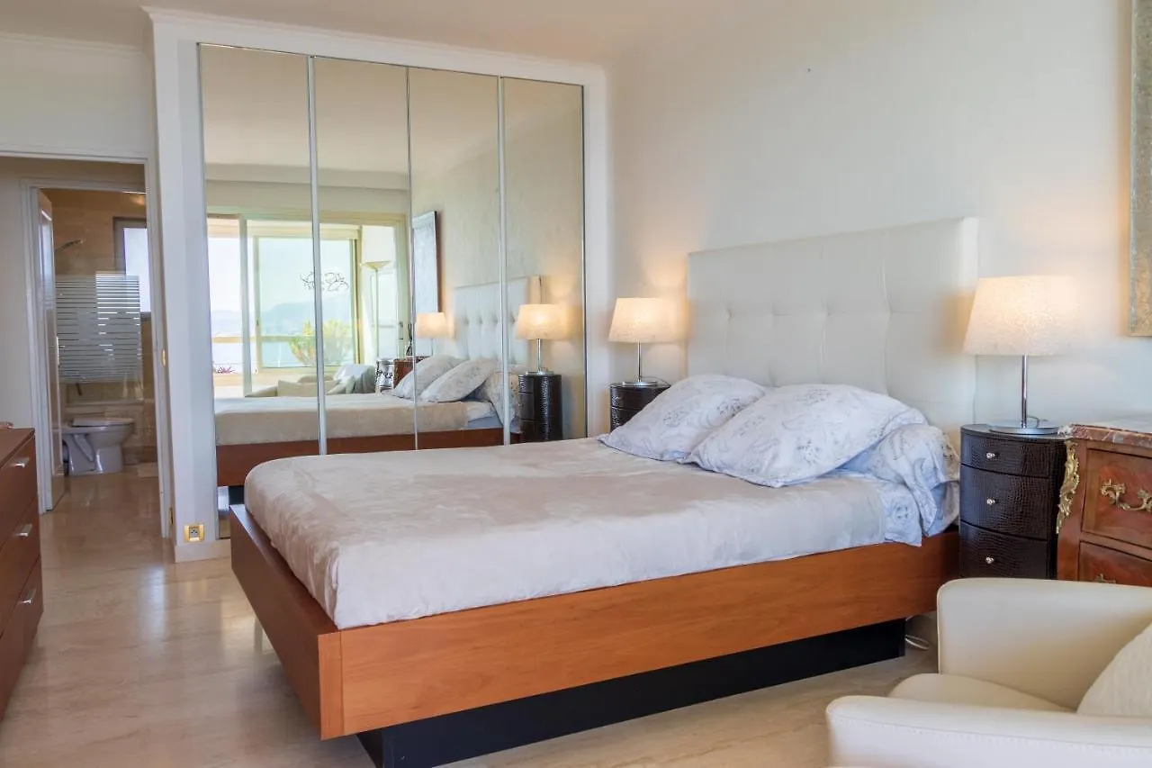 Sea View Luxury Apartment Villeneuve-Loubet France