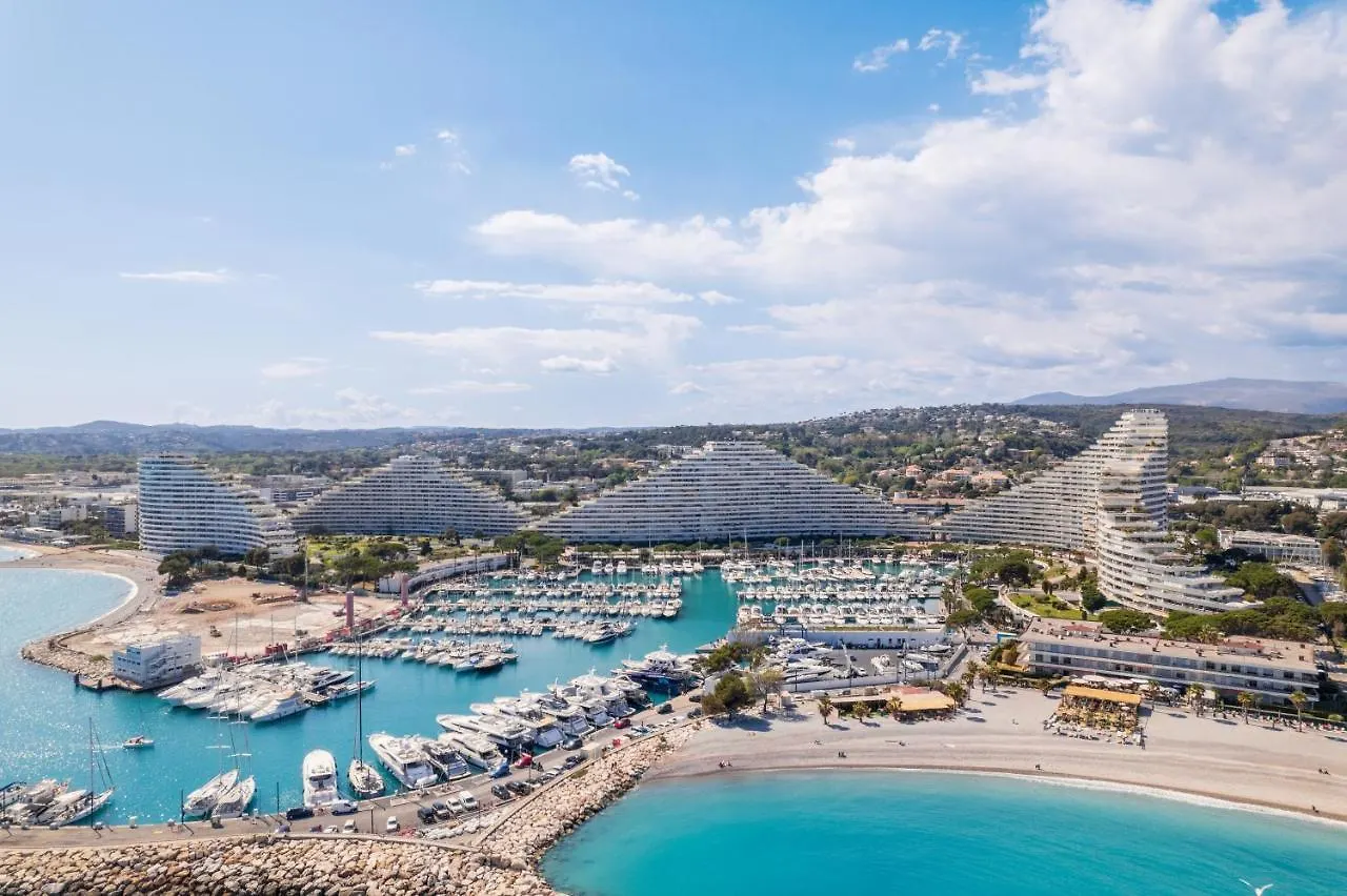 Sea View Luxury Apartment Villeneuve-Loubet France